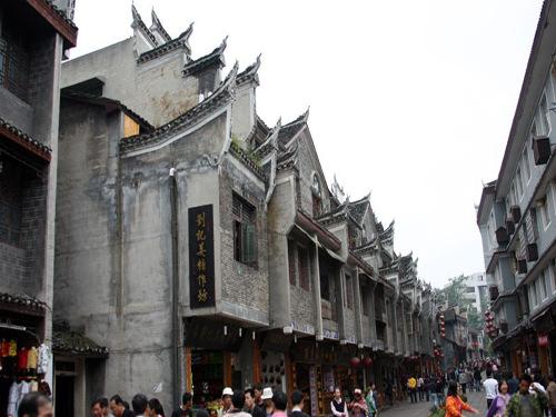 广东队连败!朱芳雨透露交易对象,杜锋教练呼吁补强内线