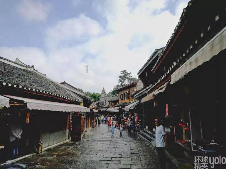 甜美奥莉吃甜点